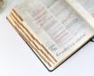 Bibel med understregede skriftsteder.